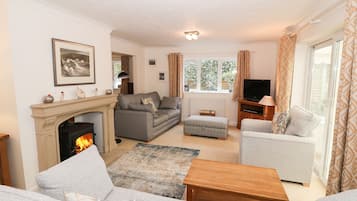 Cottage | Living room | TV, DVD player