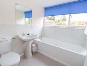 Cottage | Bathroom | Shower - Swan Dyke Cottage (Norwich)