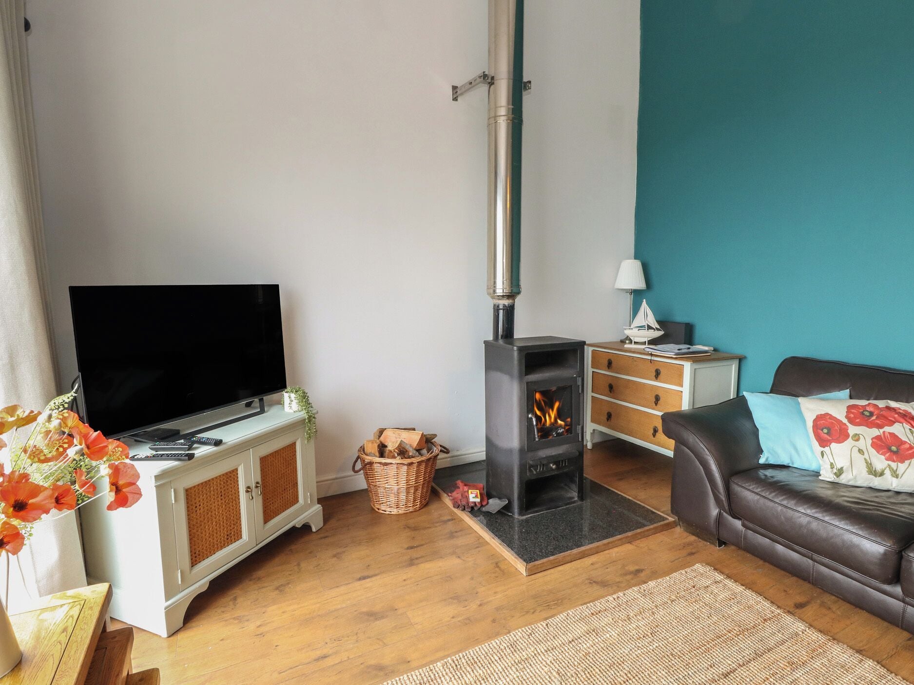 Cottage | Interior