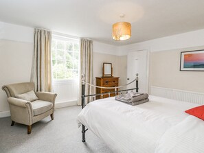 Mökki | 8 makuuhuonetta, yksilöllisesti sisustettu, yksilöllisesti kalustettu