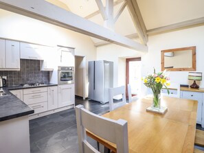 Cottage | Private kitchen - Beudy Bach Barn (Bala)