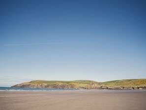 Cottage | Interior - Lloft Gwair - Hayloft (Boncath)