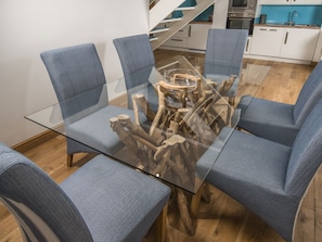 Cottage | Dining - The Captain's Penthouse (Porthmadog)