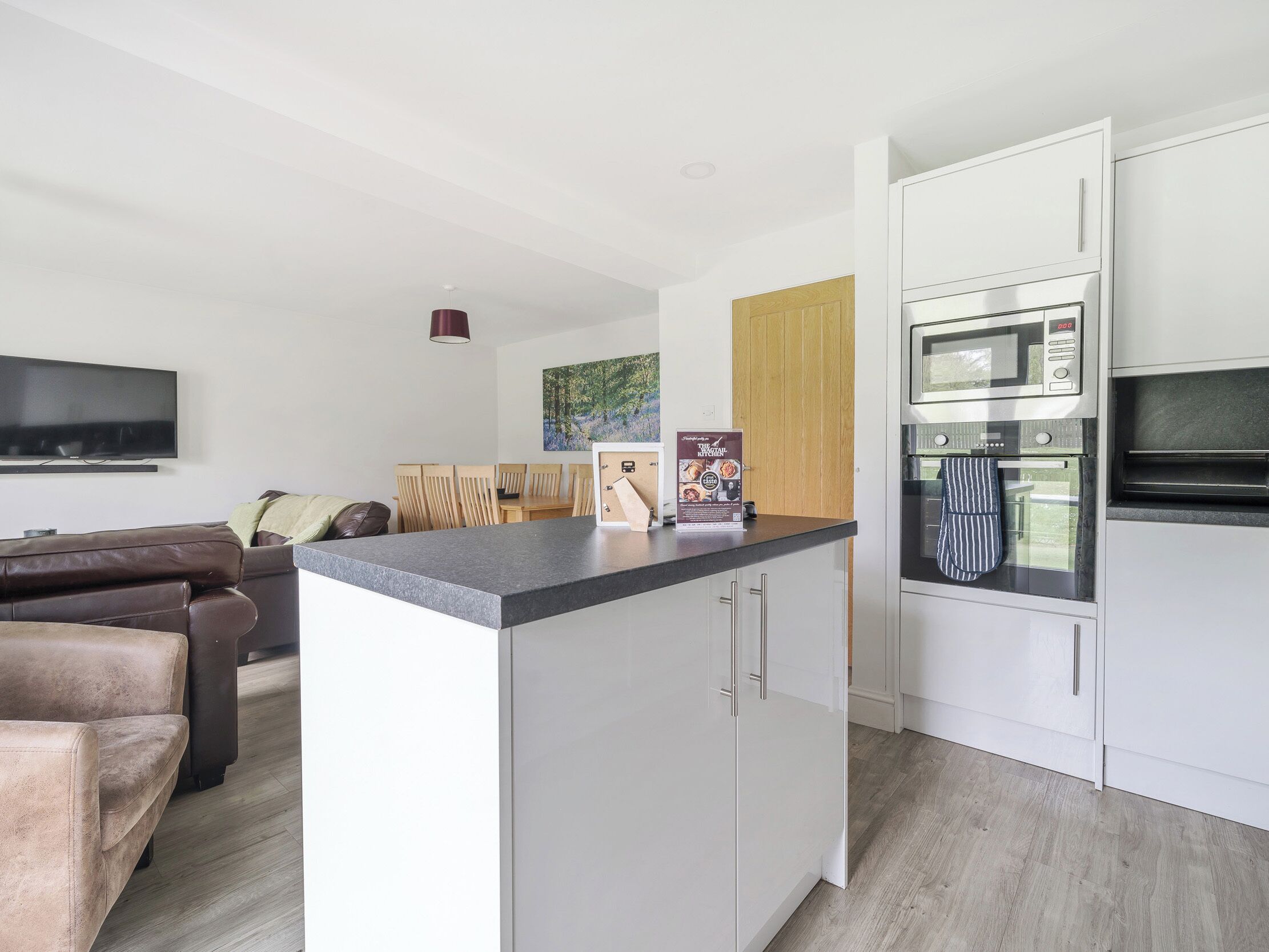 Cottage | Interior