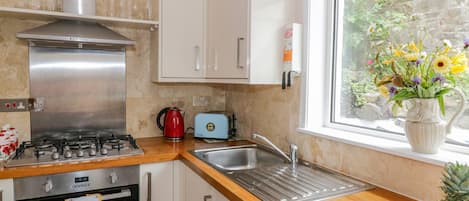 Cottage | Interior