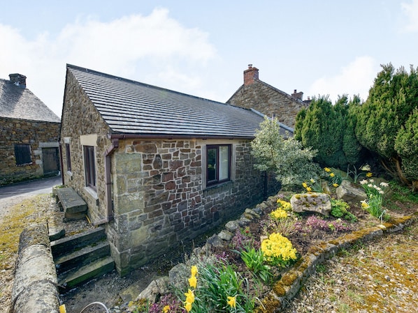 Cottage | Exterior - Lark's Rise Cottage (Leek)