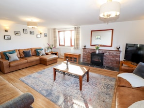 Cottage | Living area - Green Hills Farm (Ulverston)