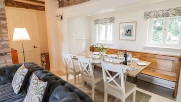 Cottage | Interior