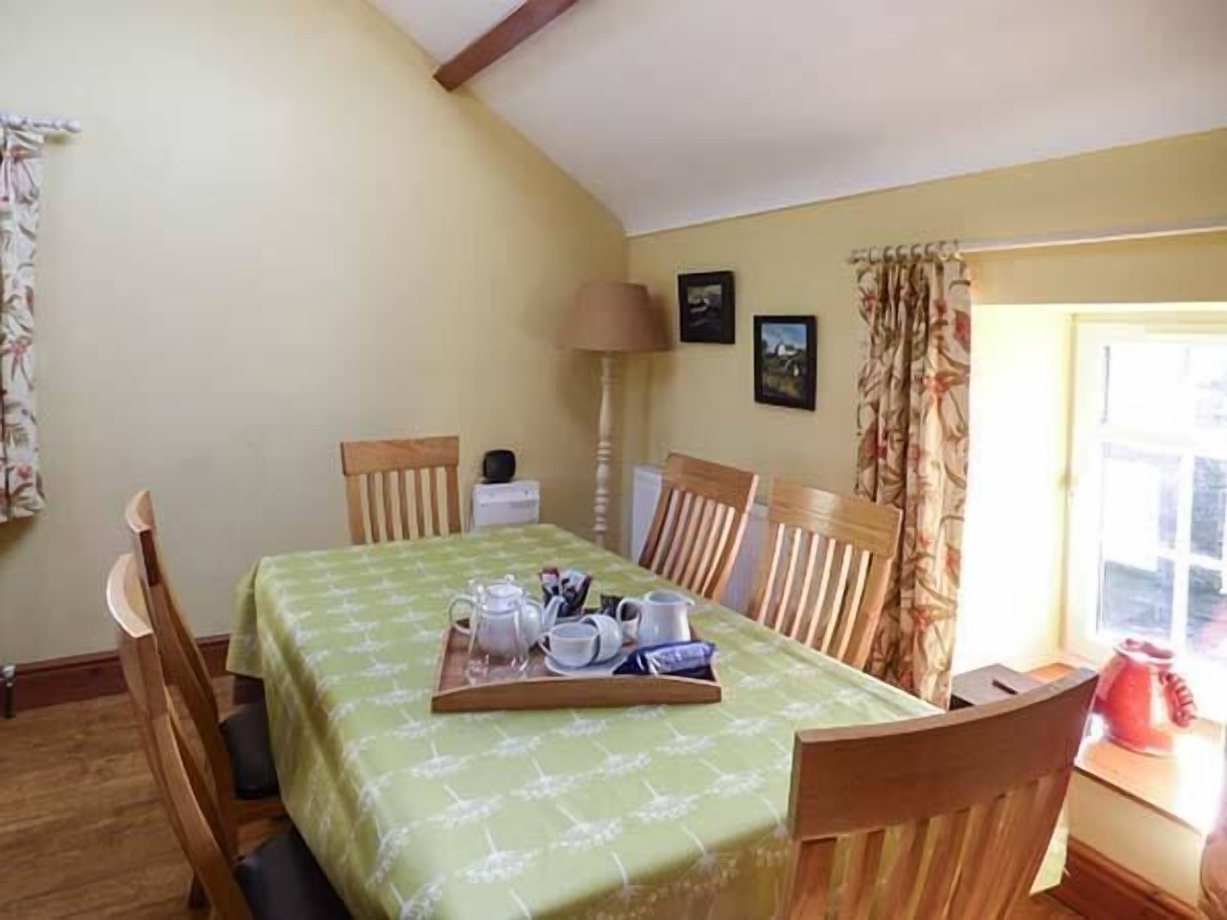 Cottage | Interior