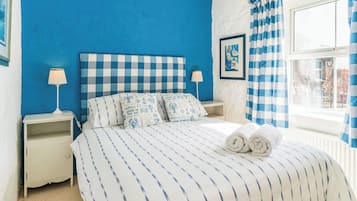 Cottage | Interior