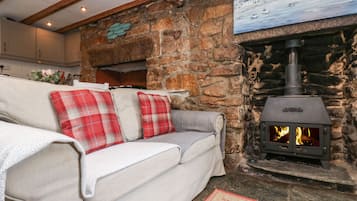 Cottage | Living room | DVD player