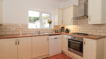 Casa de campo | Cocina privada | Lavavajillas y utensilios de cocina