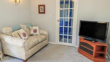 Cottage | Area keluarga | TV dan pemutar DVD