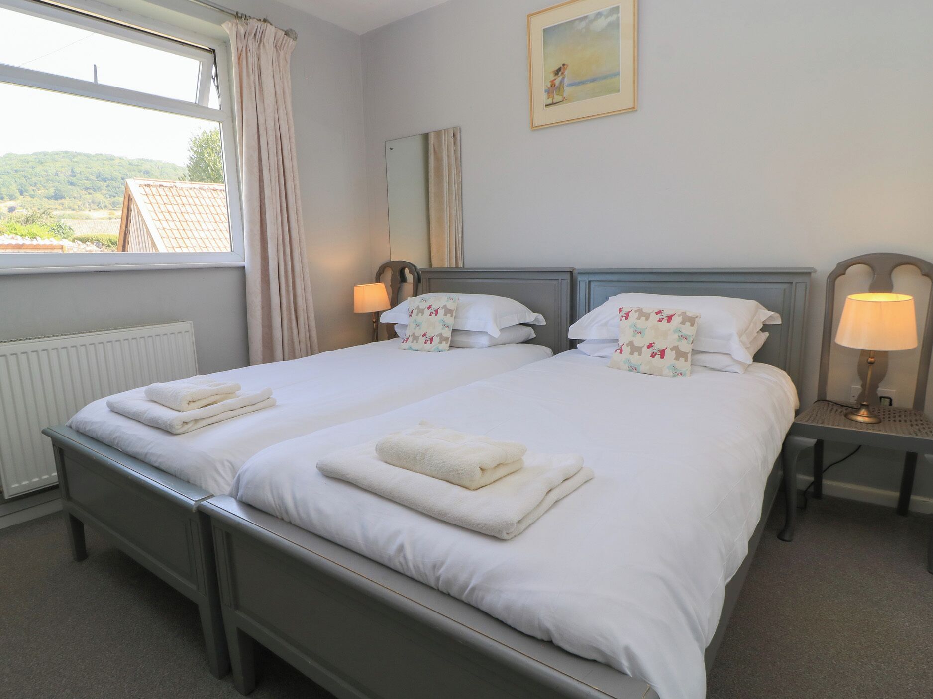 Cottage | 2 bedrooms, WiFi (free), individually decorated, individually furnished