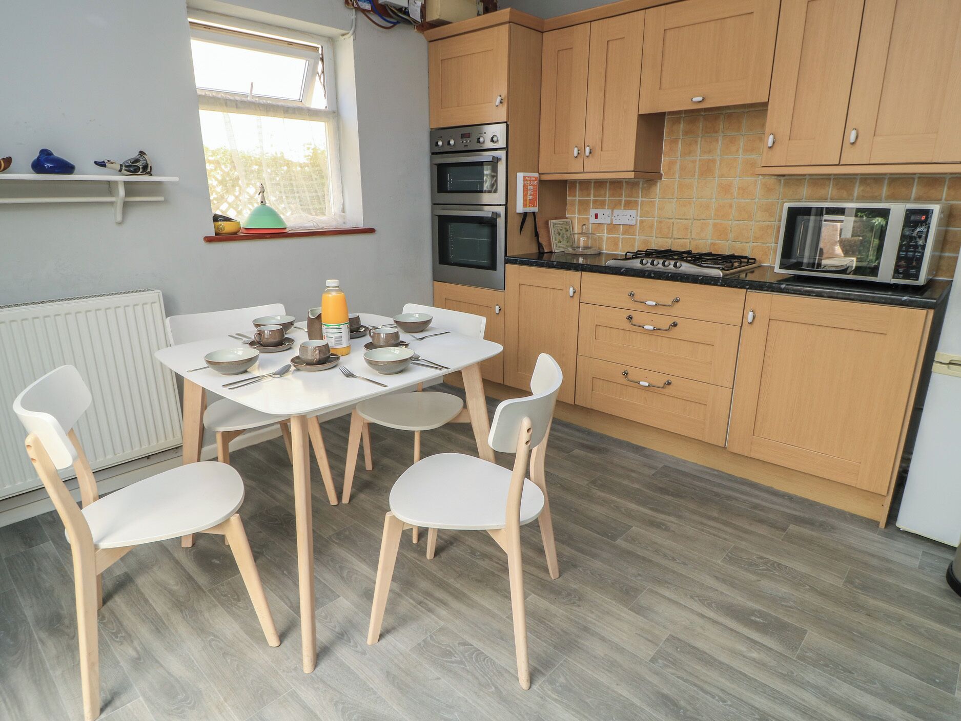 Cottage | Dining