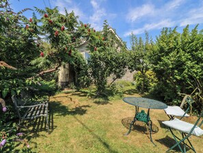 Cottage | Terrace/patio - Lamora (Cheddar)