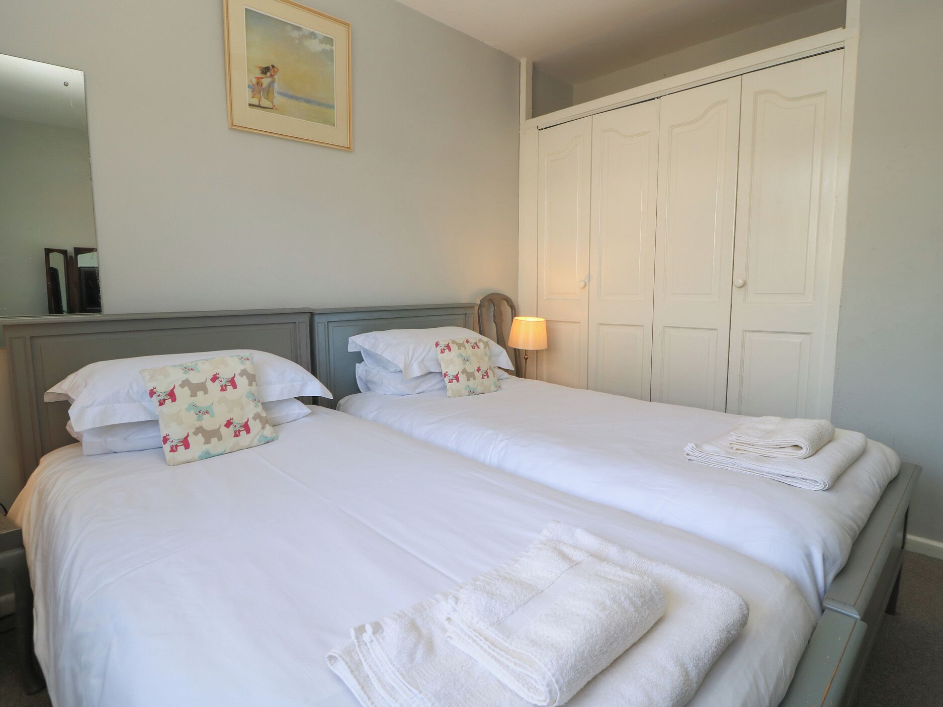Cottage | 2 bedrooms, free WiFi, individually decorated, individually furnished
