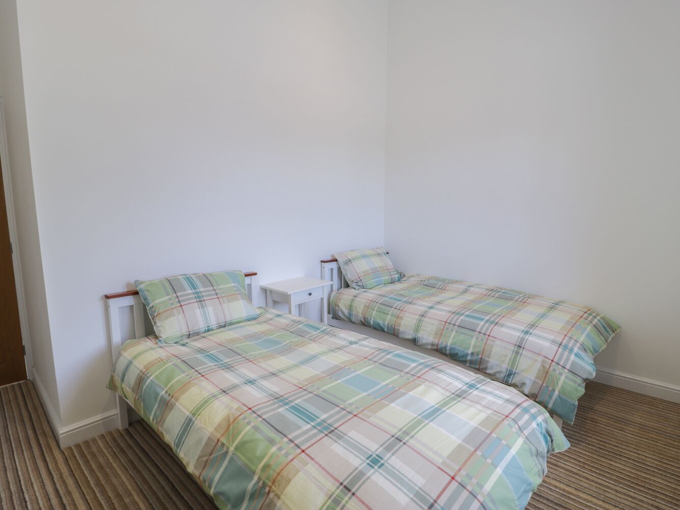 Casa de campo | 2 dormitorios, decoración individual, mobiliario individual