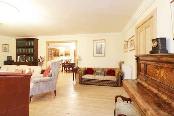Cottage | Living room | TV, DVD player