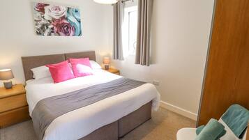 3 عدّة غرف نوم وبديكورات فريدة لكل غرفة وطراز فريد لكل وحدة