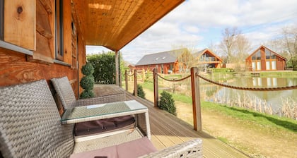 Lily-pad Lodge