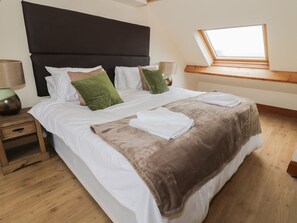 5 chambres, décoration personnalisée, ameublement personnalisé