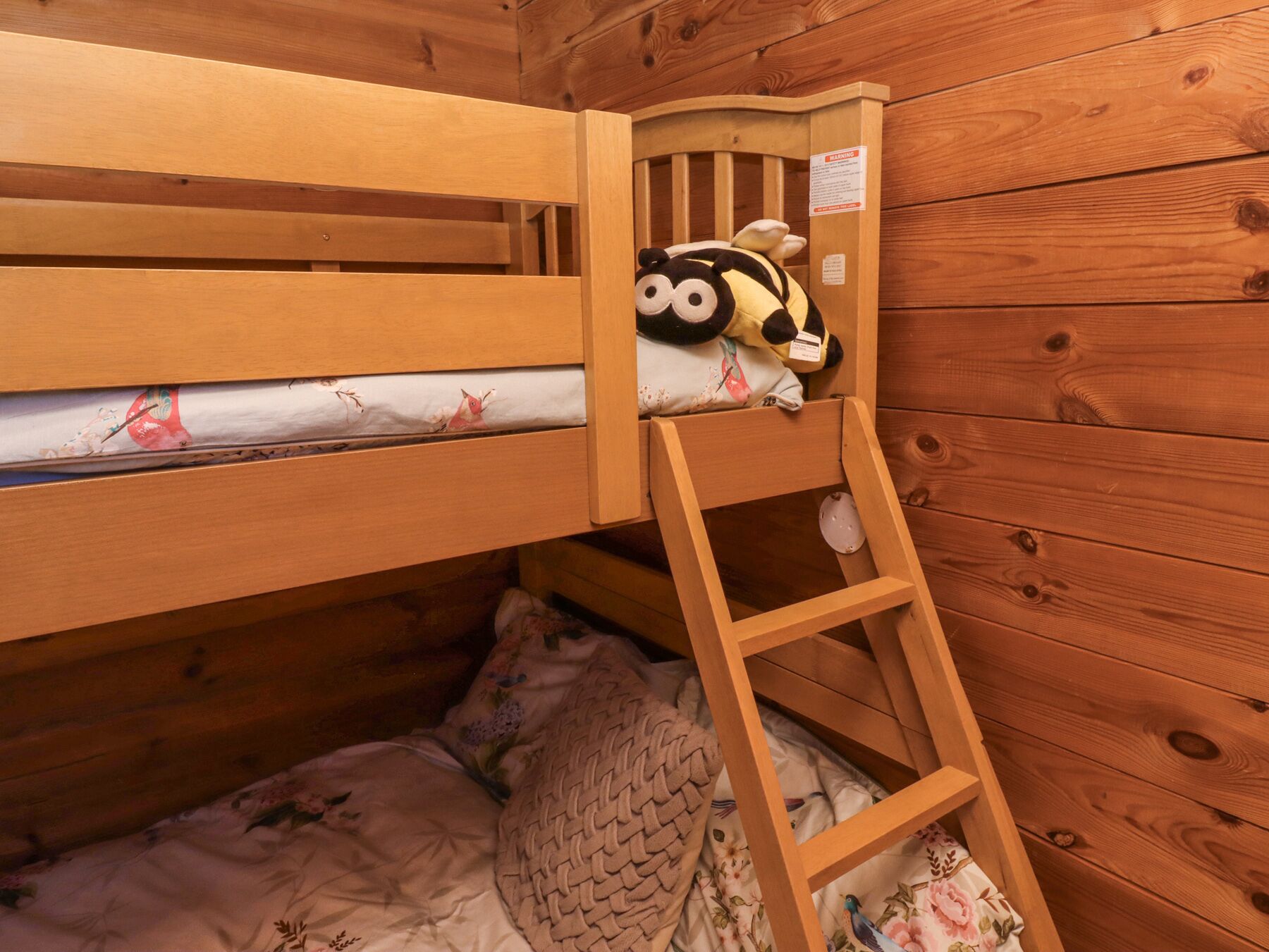 Cottage | 2 bedrooms, individually decorated, individually furnished, free WiFi