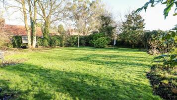 Cottage | Bahagian dalam