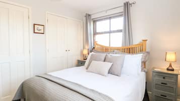 Cottage | 1 bedroom, individually decorated, individually furnished, free WiFi