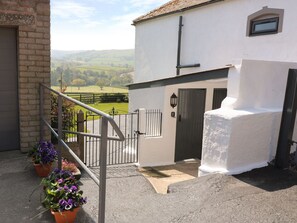 Cottage | Balcony