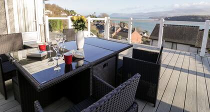11 Glyn Garth Mews