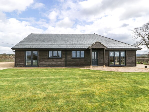 Cottage | Exterior - Rectory Farm View (Yeovil)