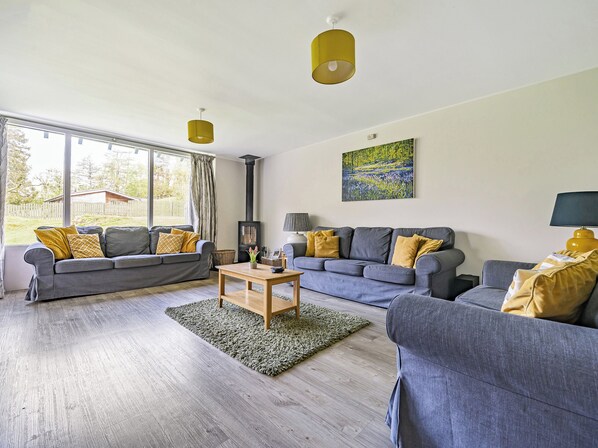 Cottage | Living area - Rowan - Woodland Cottages (Ambleside)