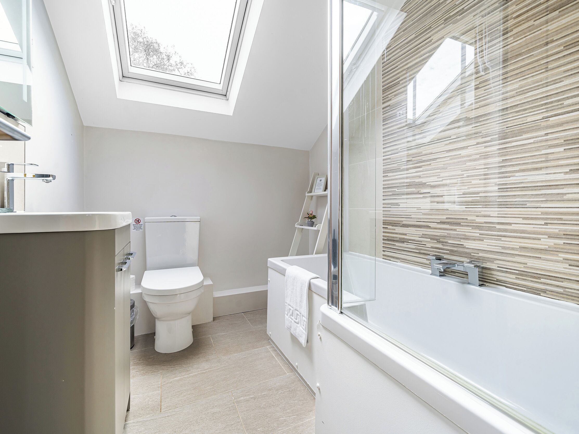 Cottage | Bathroom | Shower
