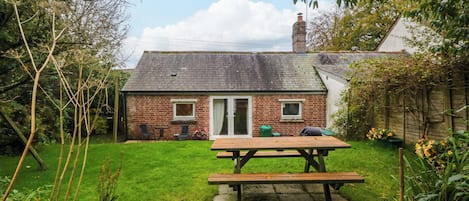 Cottage | Tempat makan luar