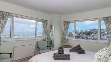 Cottage | 2 bedrooms, individually decorated, individually furnished, free WiFi