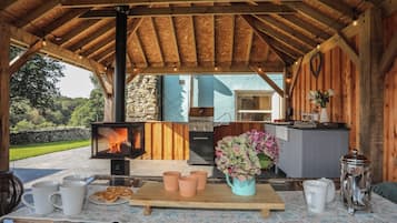 Cottage | Outdoor dining