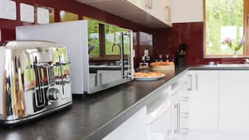 Cottage | Interior