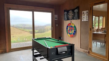 Cottage | Interior