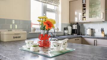 Cottage | Interior