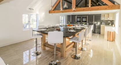 Lower Tundridge Cottage