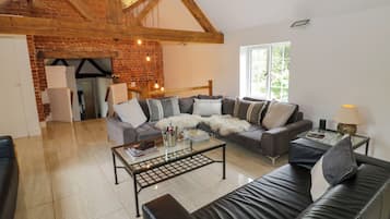 Cottage | Interior