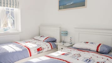 Cottage | 3 bedrooms, individually decorated, individually furnished, free WiFi