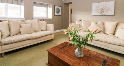 White Hillocks Farm House