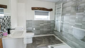 Cottage | Bathroom | Hair dryer