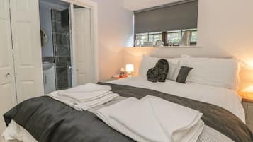 Cottage | 1 bedroom, individually decorated, individually furnished, free WiFi