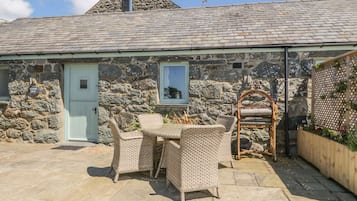 Cottage | Balcony