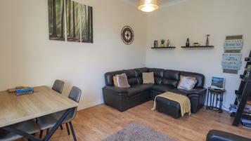 Cottage | Living area | TV, DVD player