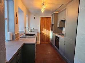 Casa de campo | Cozinha privada | Geladeira, lava-louças, chaleira elétrica, torradeira