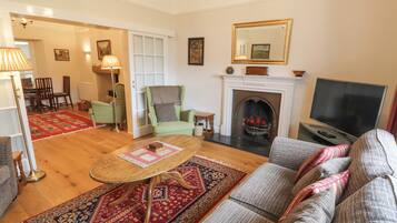 Småhus | Oppholdsområde | TV og DVD-spiller